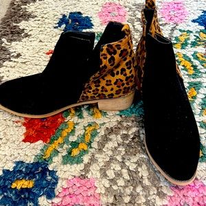 Black leopard booties size 8